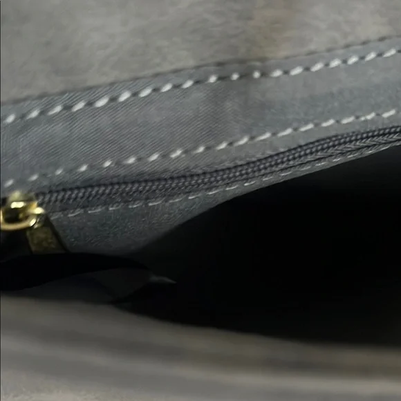 Southwestern Grey‎ Crossbody Bag with Saddle Shape and Tassel Detail - Picture 13 of 16